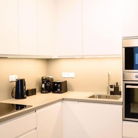 Tran Chien Apartment With Free Private Parking Praha Eksteriør bilde