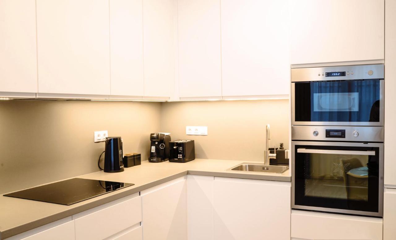 Tran Chien Apartment With Free Private Parking Praha Eksteriør bilde