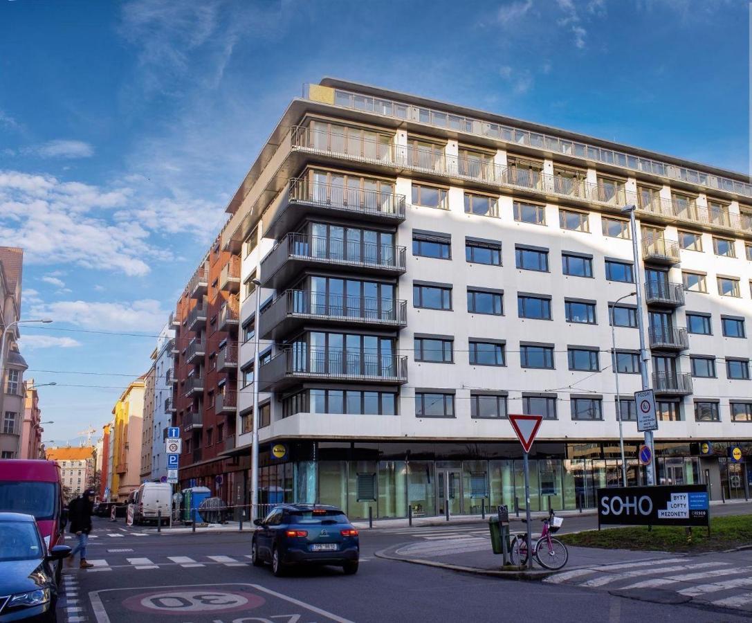 Tran Chien Apartment With Free Private Parking Praha Eksteriør bilde